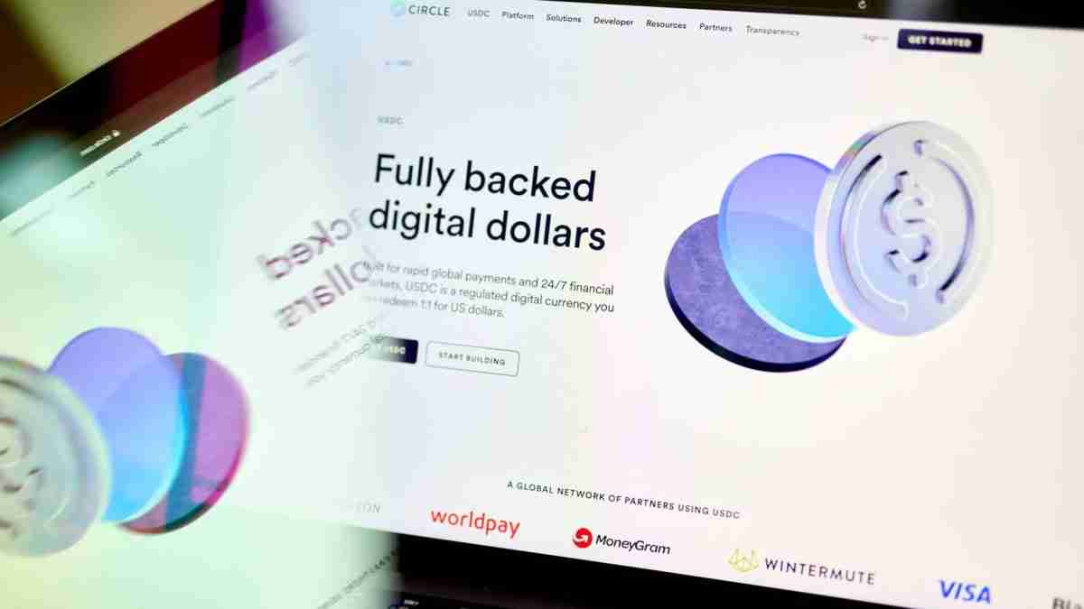 Circle Internet Group是世界上最大的Stablecoins之一的发行人，其首次公开募股的价格为每股31美元，高于预期范围27-28美元，并使该公司的总市场价值为68亿美元。